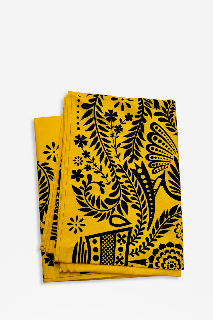 Mantel folklore amarillo