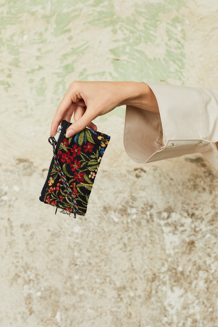 Monedero tejido jacquard flores margaritas