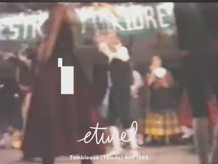 Camino de mesa folklore amarillo