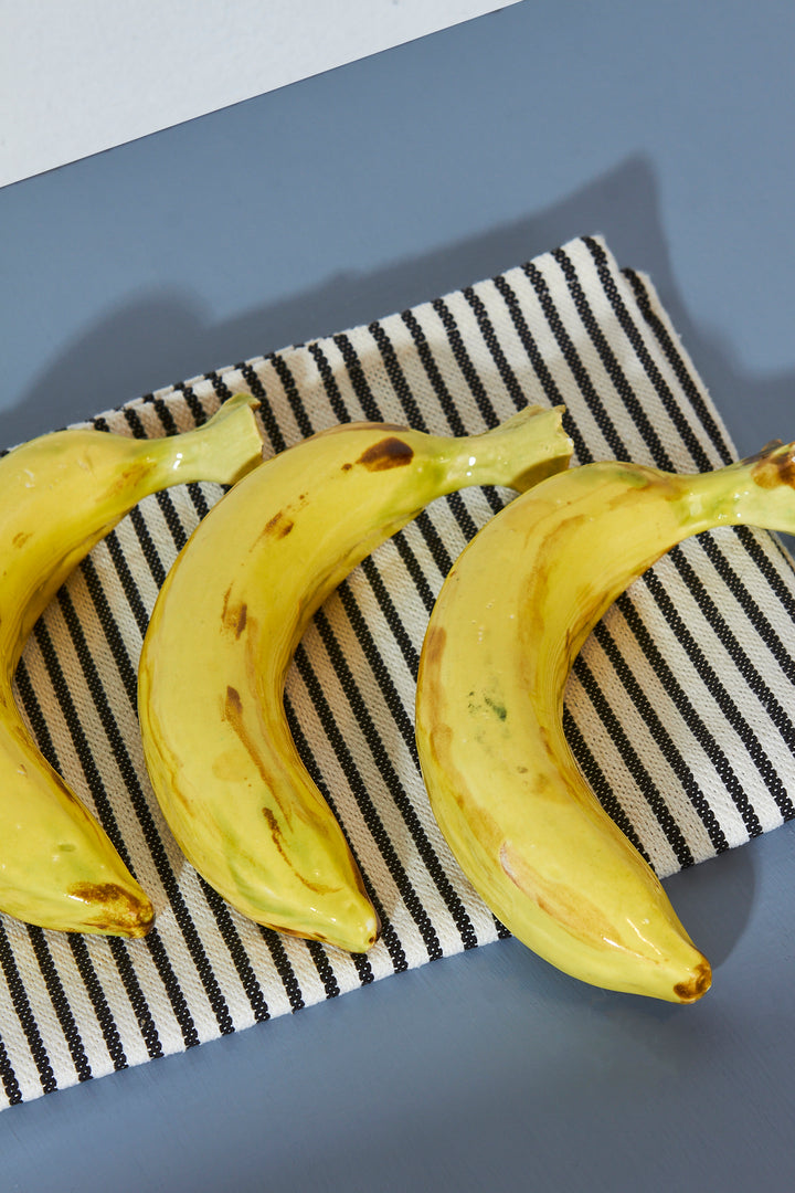 Plátano réplica de cerámica esmaltado detalle