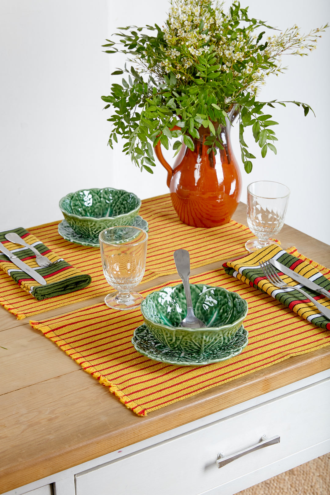 Mantel individual loneta estribera amarillo y rojo (pack de 2)