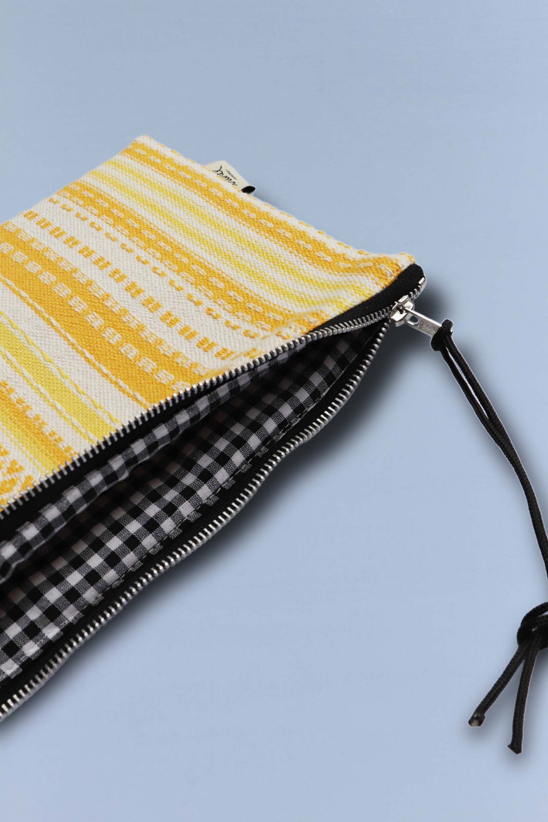 Funda de ipad o cartera Alpujarra tonos amarillos detalle
