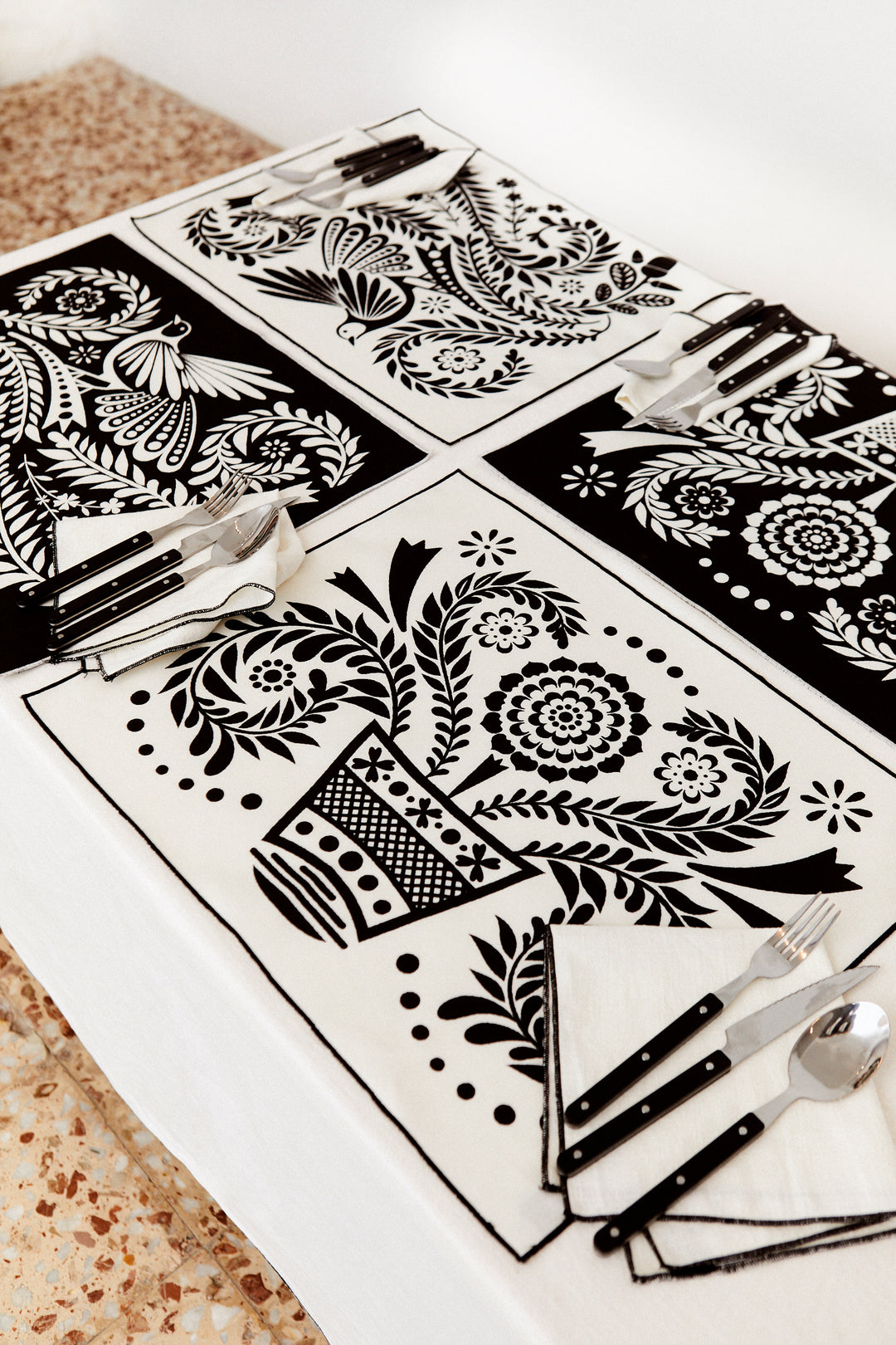 Mantel individual reversible folklore blanco (pack de 4)