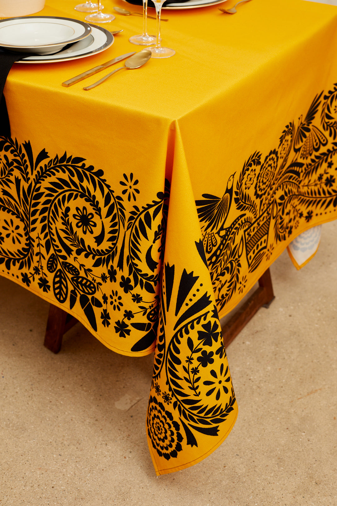 Mantel 170cm x 270cm folklore amarillo