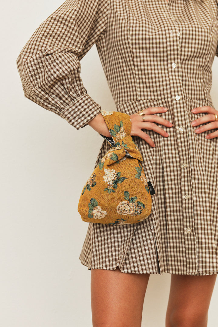 Bolso hatillo mini tejido jacquard flores rosas