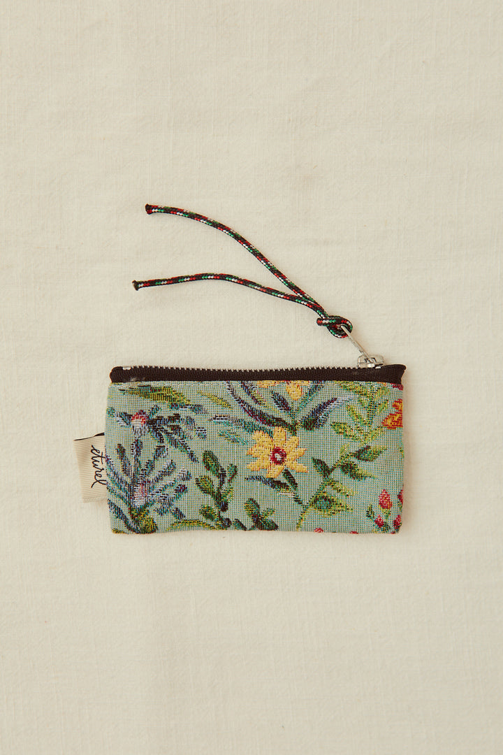 Monedero tejido jacquard flores azaleas celeste