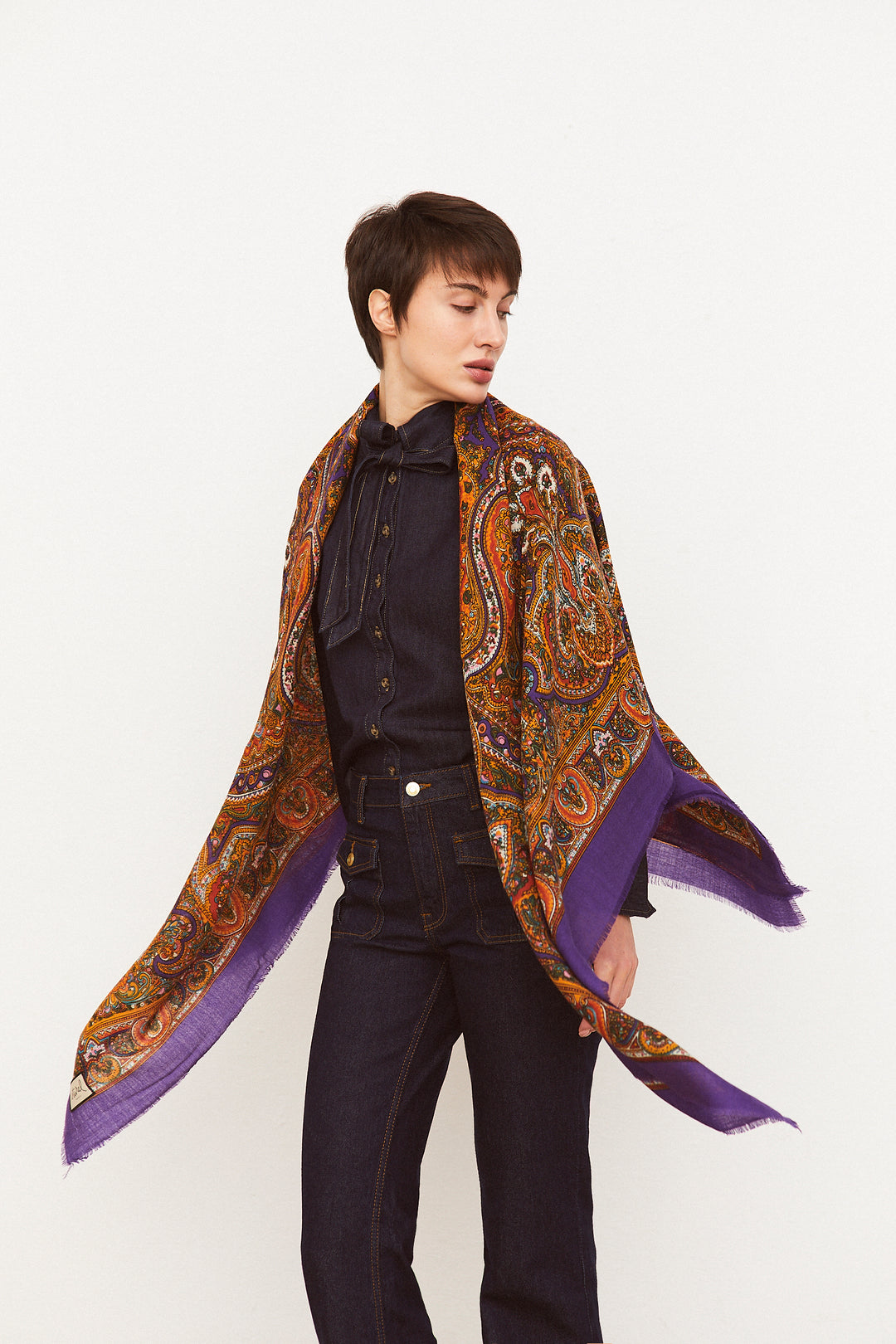 Pañuelo Pisto o Cien Colores lana morado