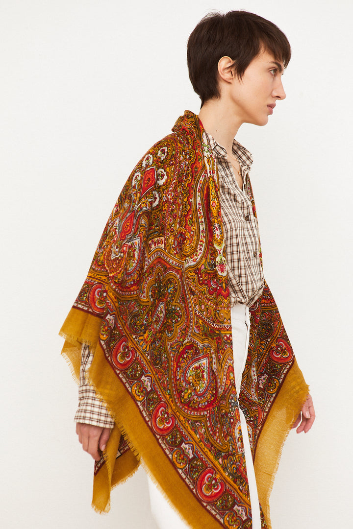 Pañuelo Pisto o Cien Colores lana oro