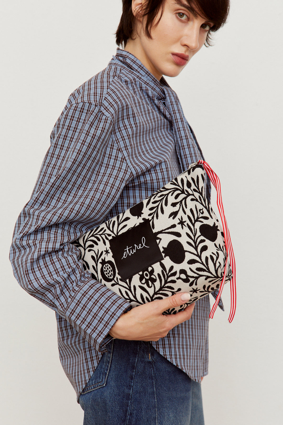 Pouch jacquard granaíno beige