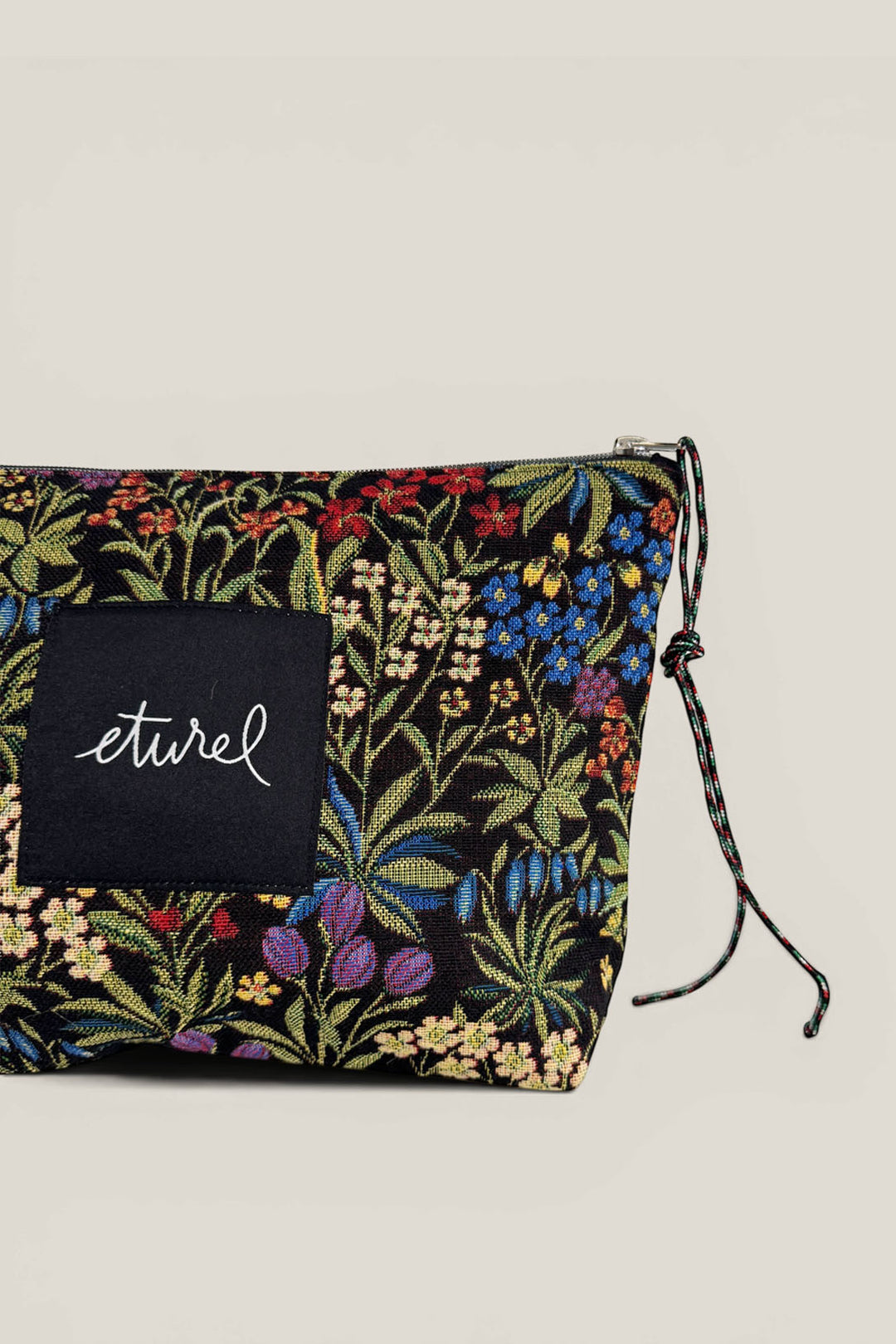 Pouch tejido jacquard margaritas