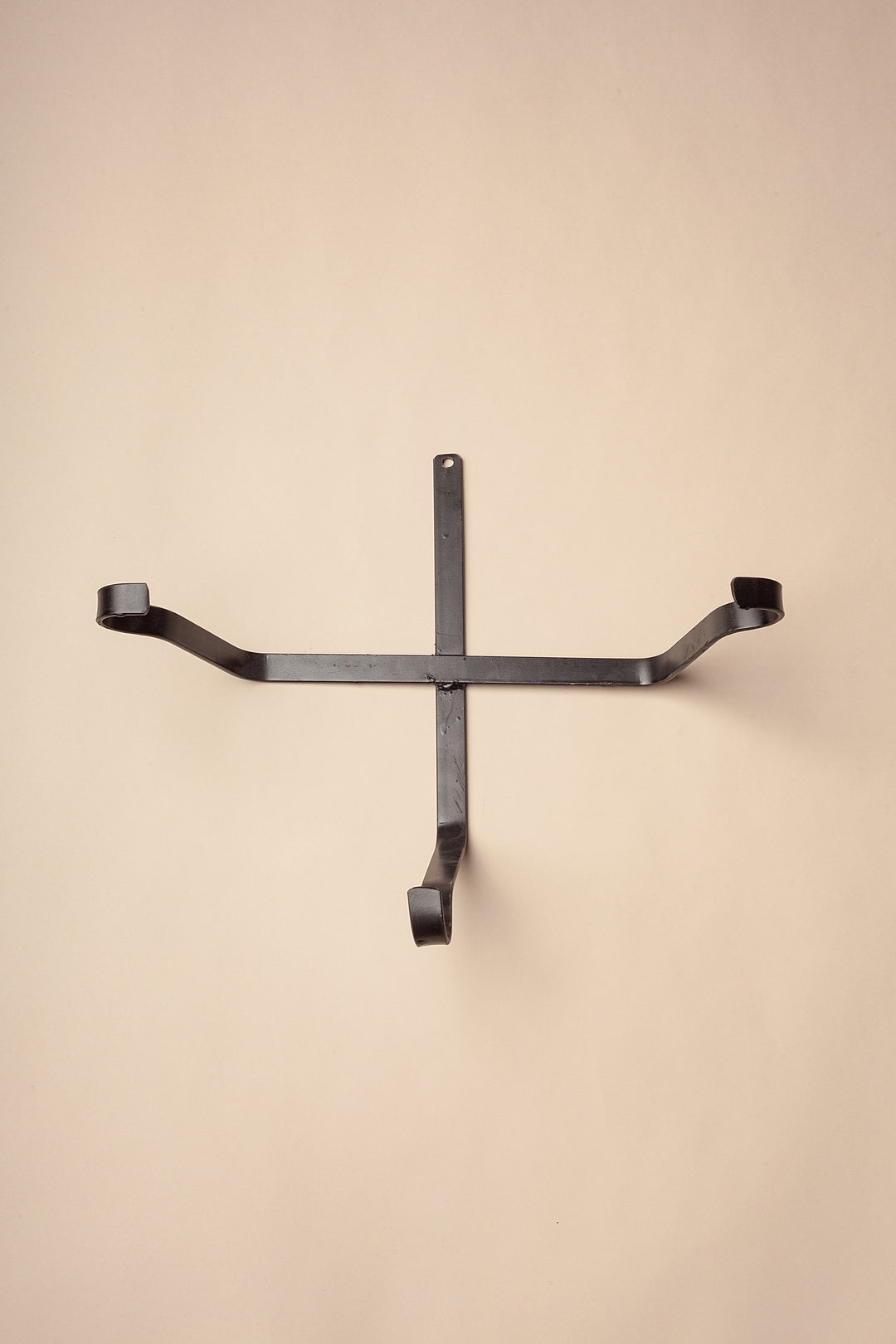 Soporte pared metal para lebrillos
