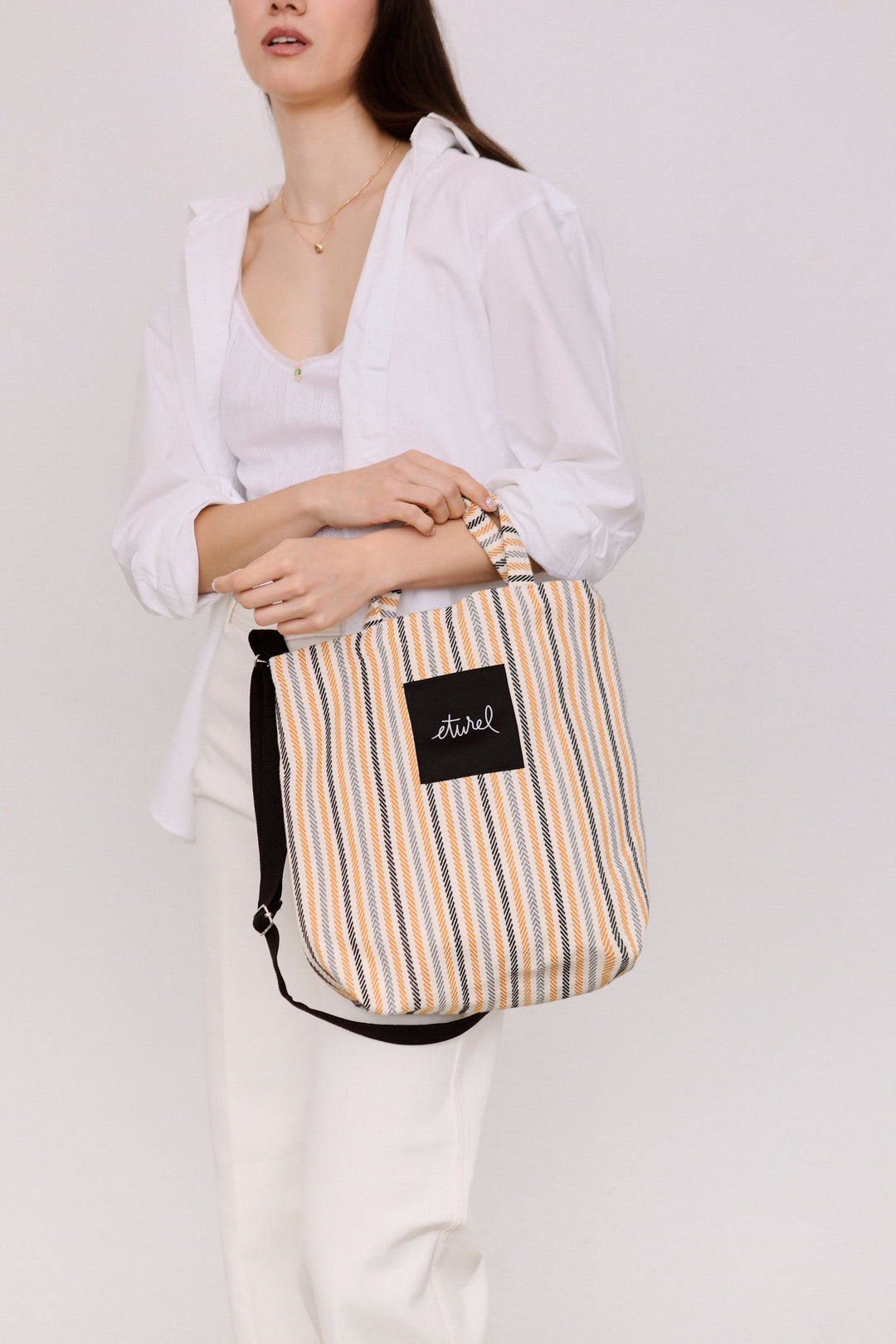 Tote bag cruzada sarga de burgos miel