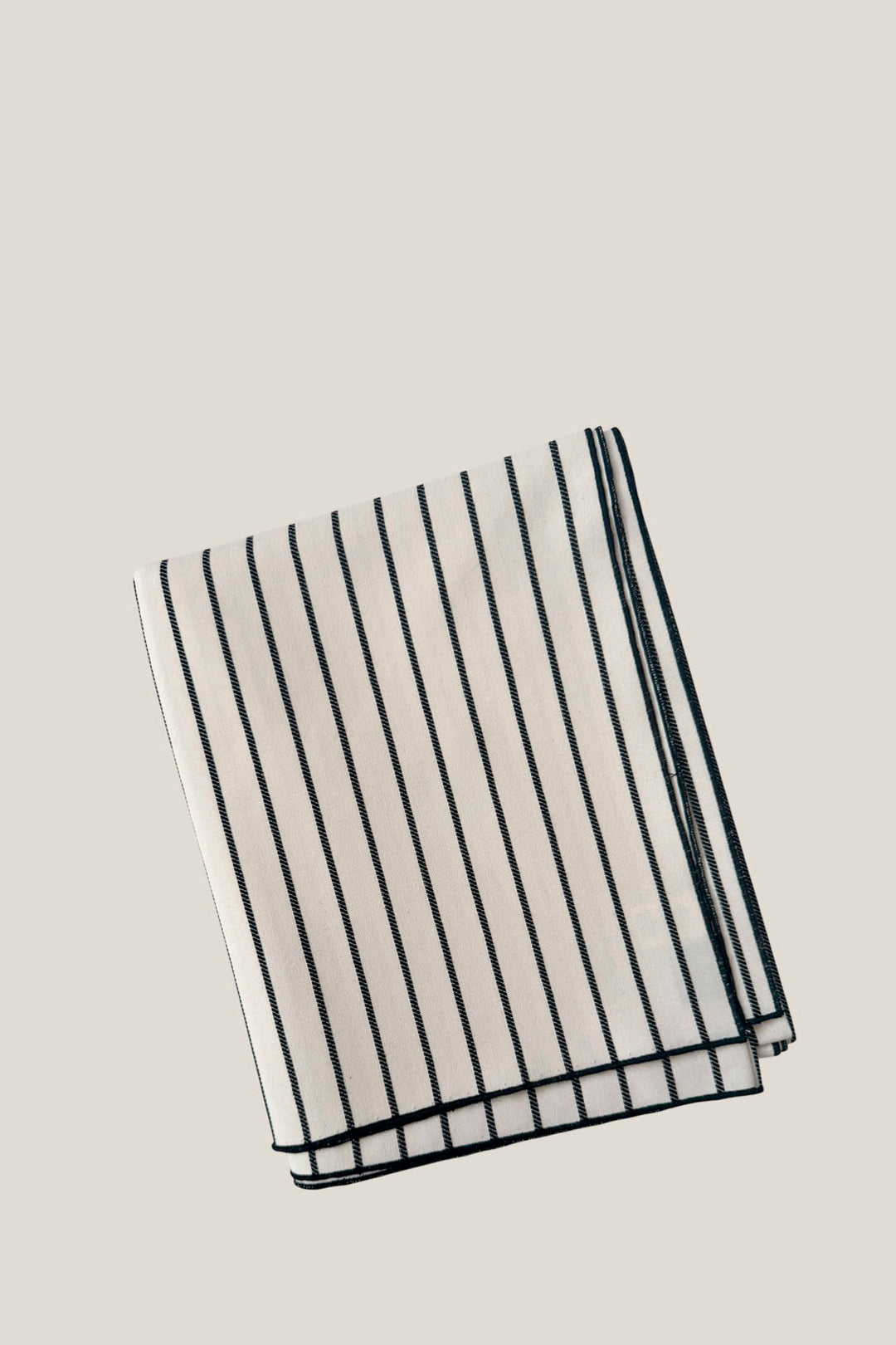 Mantel cadena negro