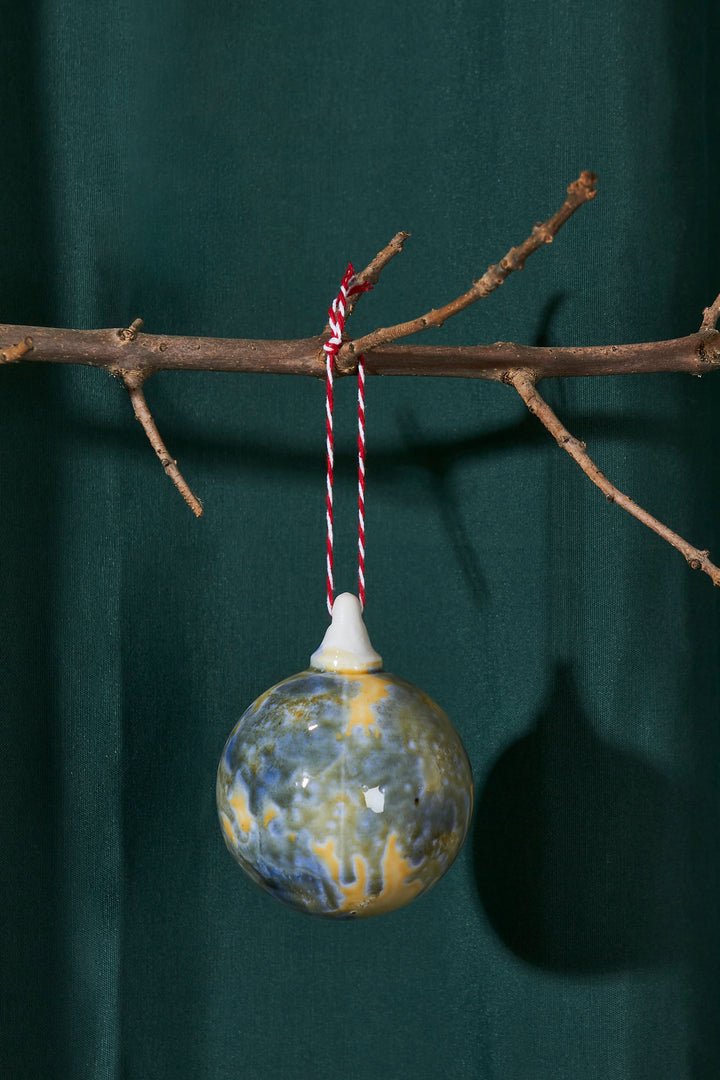 Bola de navidad ceramica azul