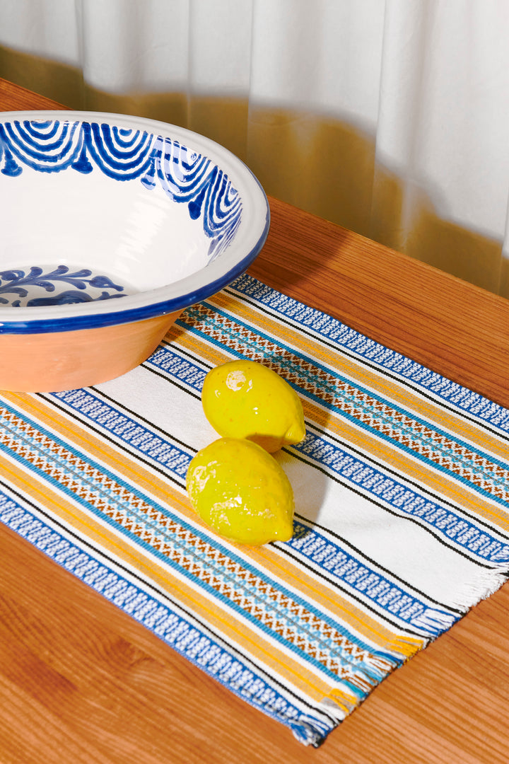 Camino de mesa tejido morellano azul y amarillo