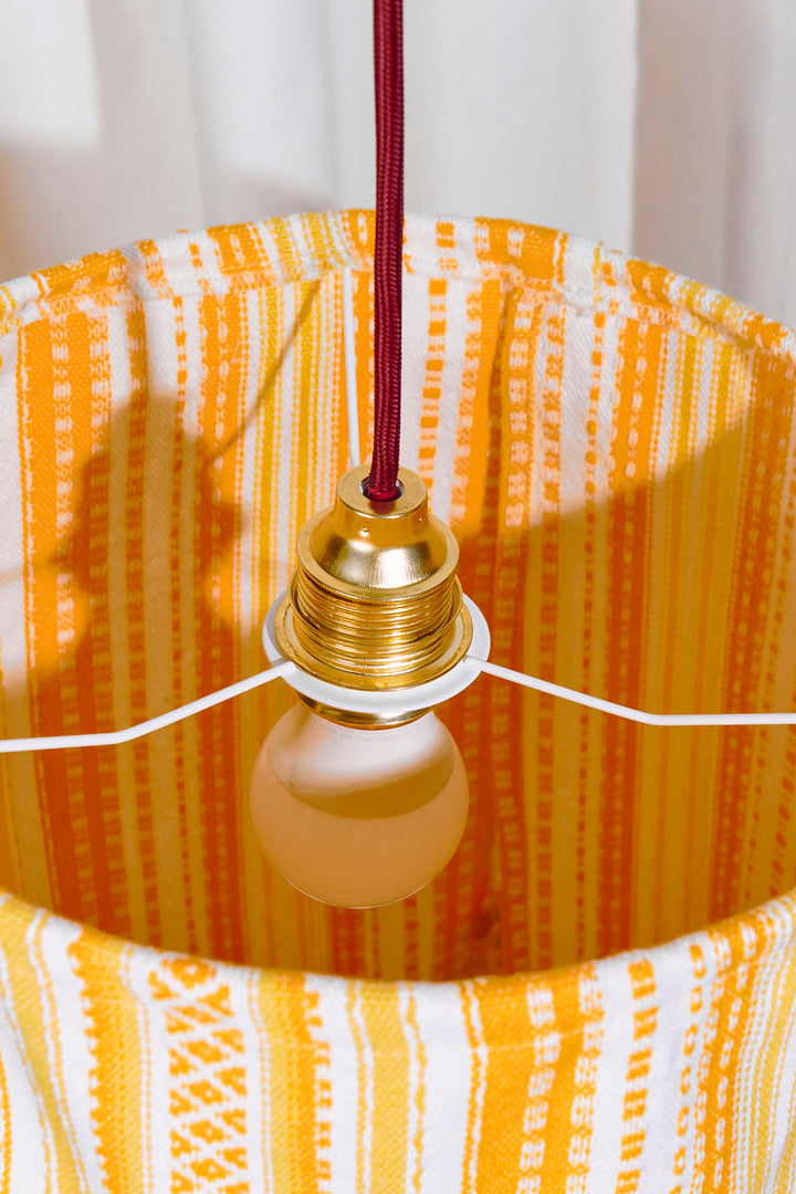 Lámpara de Techo alpujarra tonos amarillos detalle